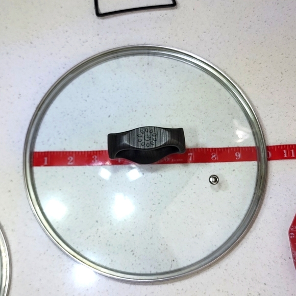 2 Replacement Glass lids with vents 8 and 10 inches - Picture 5 of 6